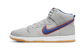 SB Dunk High New York Mets hurdling running shoes