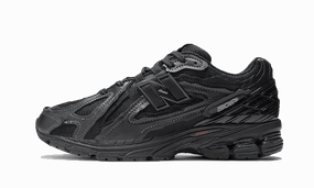 Customizable Fit 1906D Protection Pack Black Leather