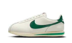 celebrity - endorsed shoes plastic - finish - design shoes Cortez Sail Gorge Green