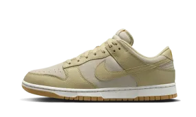 Dunk Low Khaki Suede Gum square - toe shoes
