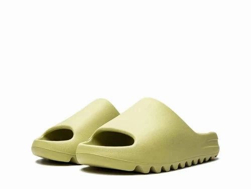 Adidas Yeezy Slide Resin Comfy Step Smooth Soles