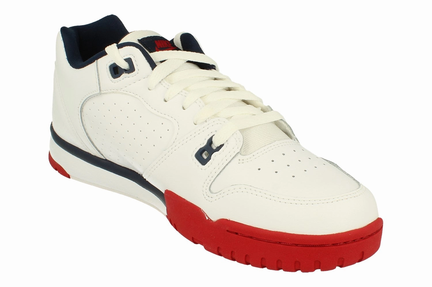 Nike Cross Trainer Low Mens Trainers CQ9182 101 All-around silhouette Weekend Style