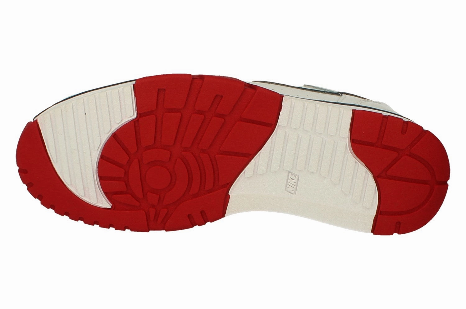 Nike Cross Trainer Low Mens Trainers CQ9182 101 Anti Fatigue Insole