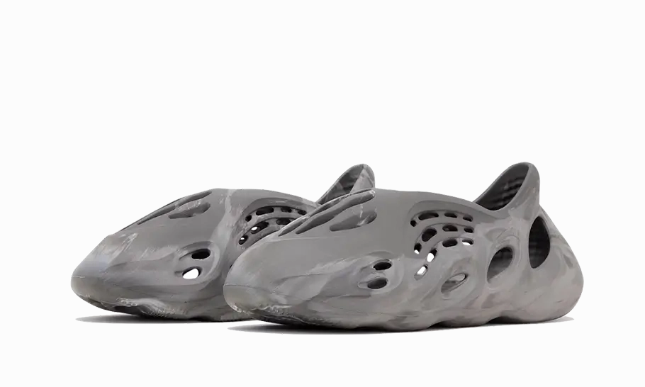 Stable Structure Yeezy Foam RNNR MX Granite
