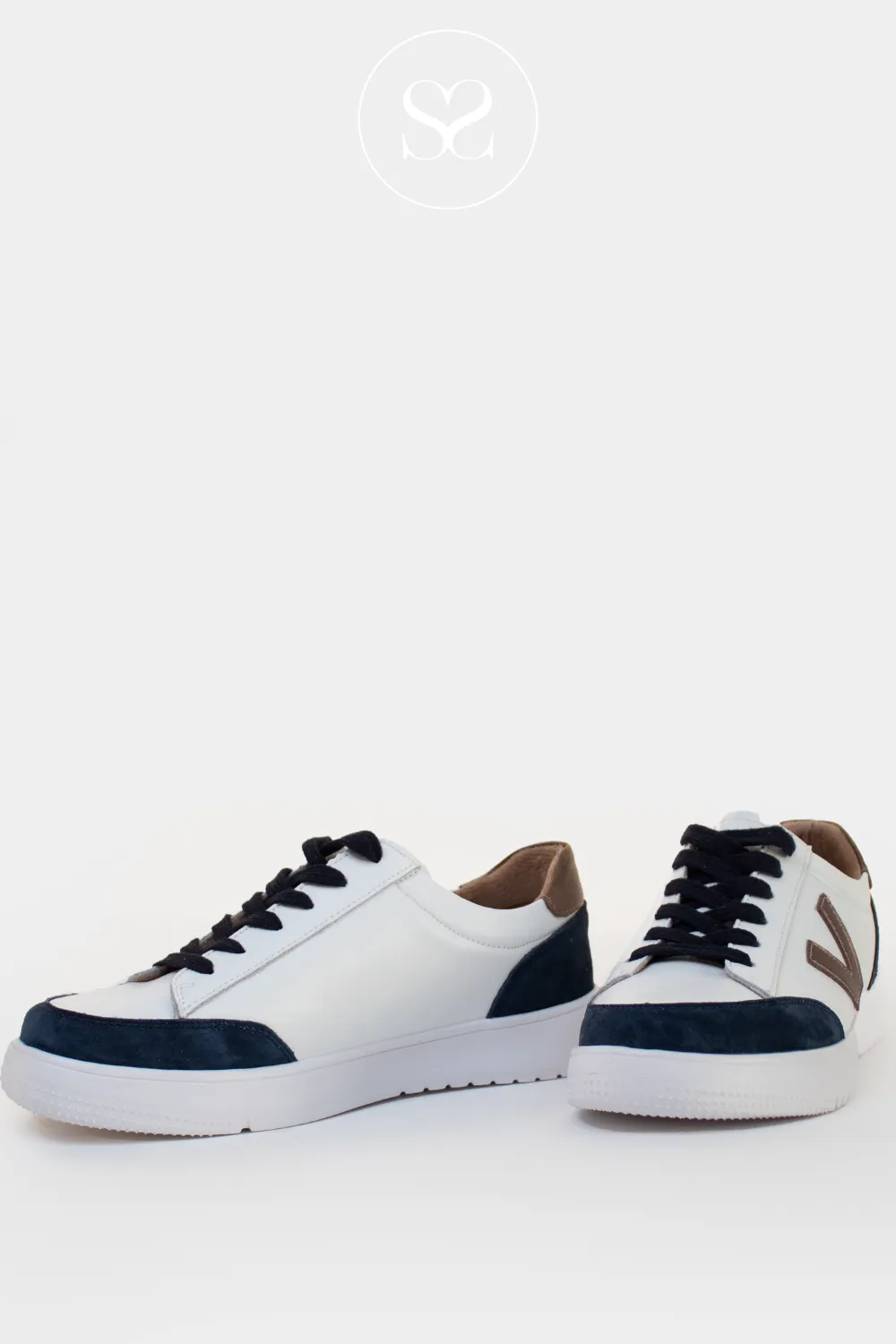 DRILLEYS EIGHTY ONE NAVY/WHITE WEDGE TRAINERS