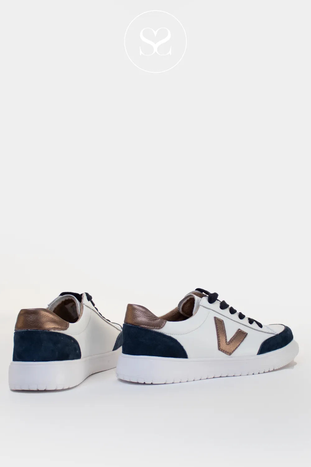 DRILLEYS EIGHTY ONE NAVY/WHITE WEDGE TRAINERS
