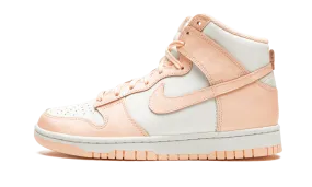 Dunk High Crimson Tint surfing - running shoes hilly - terrain running shoes