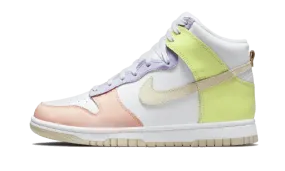 Ultra Cushioning post - workout Dunk High Lemon Twist