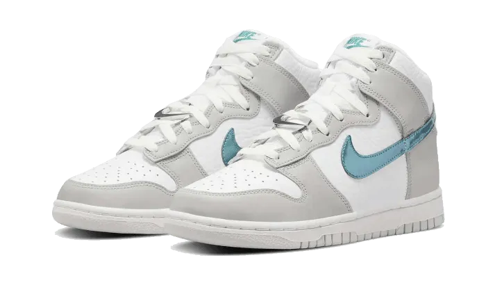 Dunk High Ring Bling mid - range shoe expense