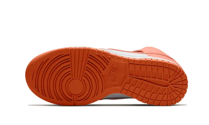 Dunk High Salmon Grey Ergonomic shoe design