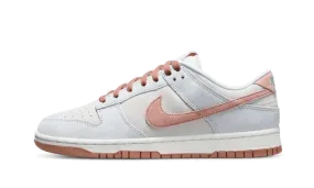 grass - field - runner Dunk Low Fossil Rose
