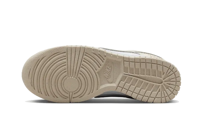 Performance - Driven Dunk Low Just Do It White Phantom