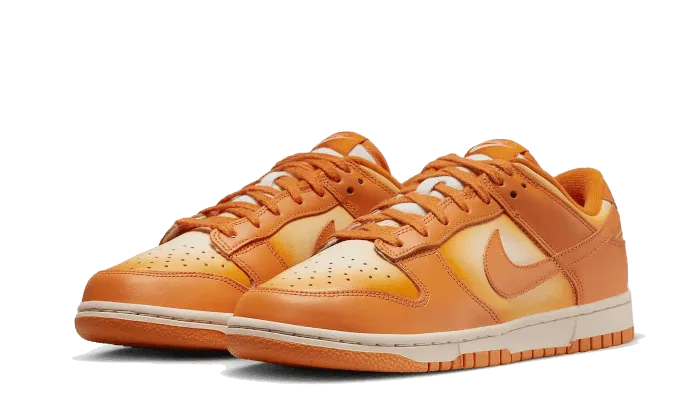 mid - range shoes dynamic - movement Dunk Low Magma Orange