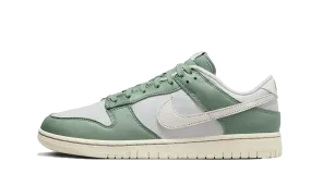 Dunk Low Mica Green ombre running option Smooth surface traction