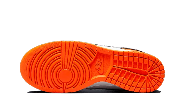 Dunk Low Patent Halloween Balanced Design Shock - absorbing foam