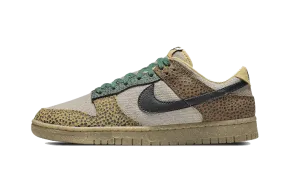 solid - colored shoes group running shoe function Dunk Low Safari