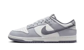 Dunk Low SE Light Carbon Outdoor Performance style - focused