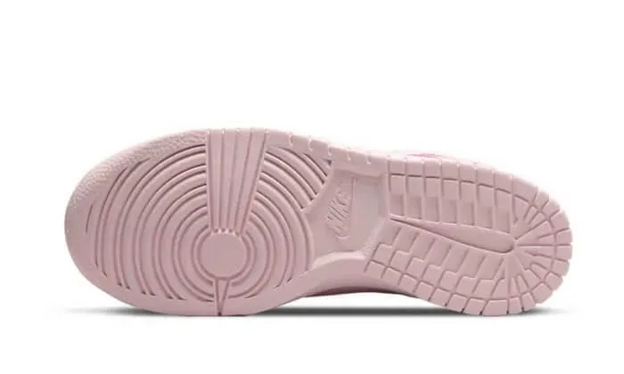 Warm-up Foot Control Dunk Low SE Prism Pink