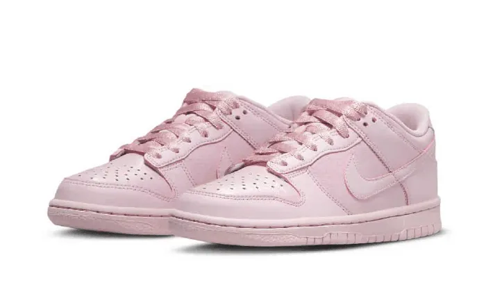 toe - box high - top footwear Dunk Low SE Prism Pink