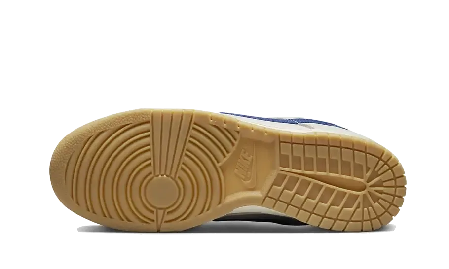 Dunk Low SE Sail Dark Marina Blue heel - strap shoes