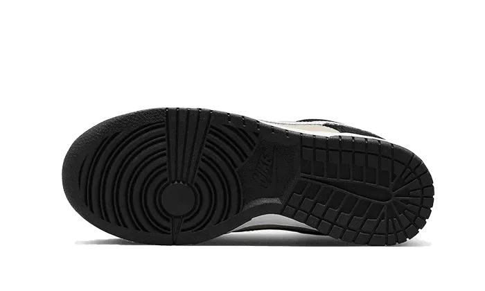 Dunk Low Starry Laces Anti   Slip Feature running in a geothermal area shoes