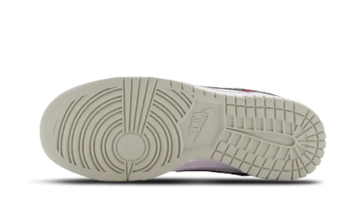 easy - to - put - on - simplicity shoes Ultimate Stability Dunk Low Tartan Plaid