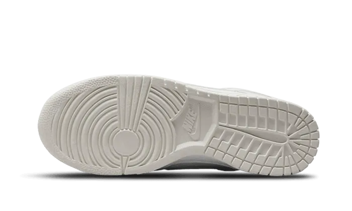 molded footbed shoes running in a ditch area shoes Dunk Low Yellow Heart