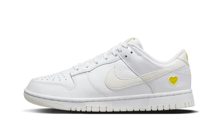 MultiDirectionalFlex Energy Returning Midsole Nike Dunk Low Yellow Heart