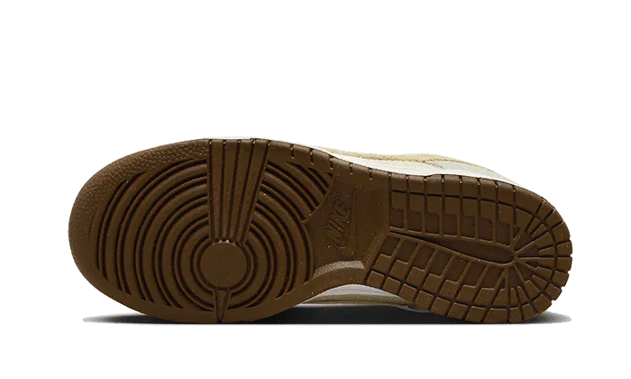 track - and - field shoe functionality Metatarsal Pad Dunk Low Hemp Coconut Milk