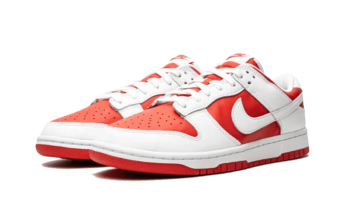 Lightweight Frame Track Walk Nike Dunk Low Championship Red