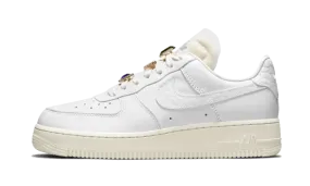 Nike Air Force 1 Low Jewels Injection Molded Construction