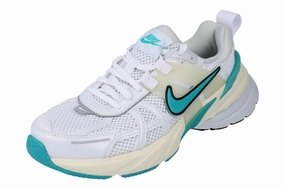 Nike V2K Run Womens FD0736 105 weekend - running essential shoes