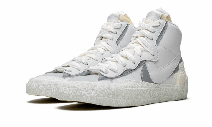 Active Gear Smooth Motion Nike Blazer Mid Sacai White Grey