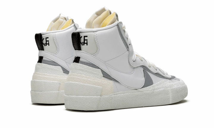 Anti Fatigue Technology Nike Blazer Mid Sacai White Grey