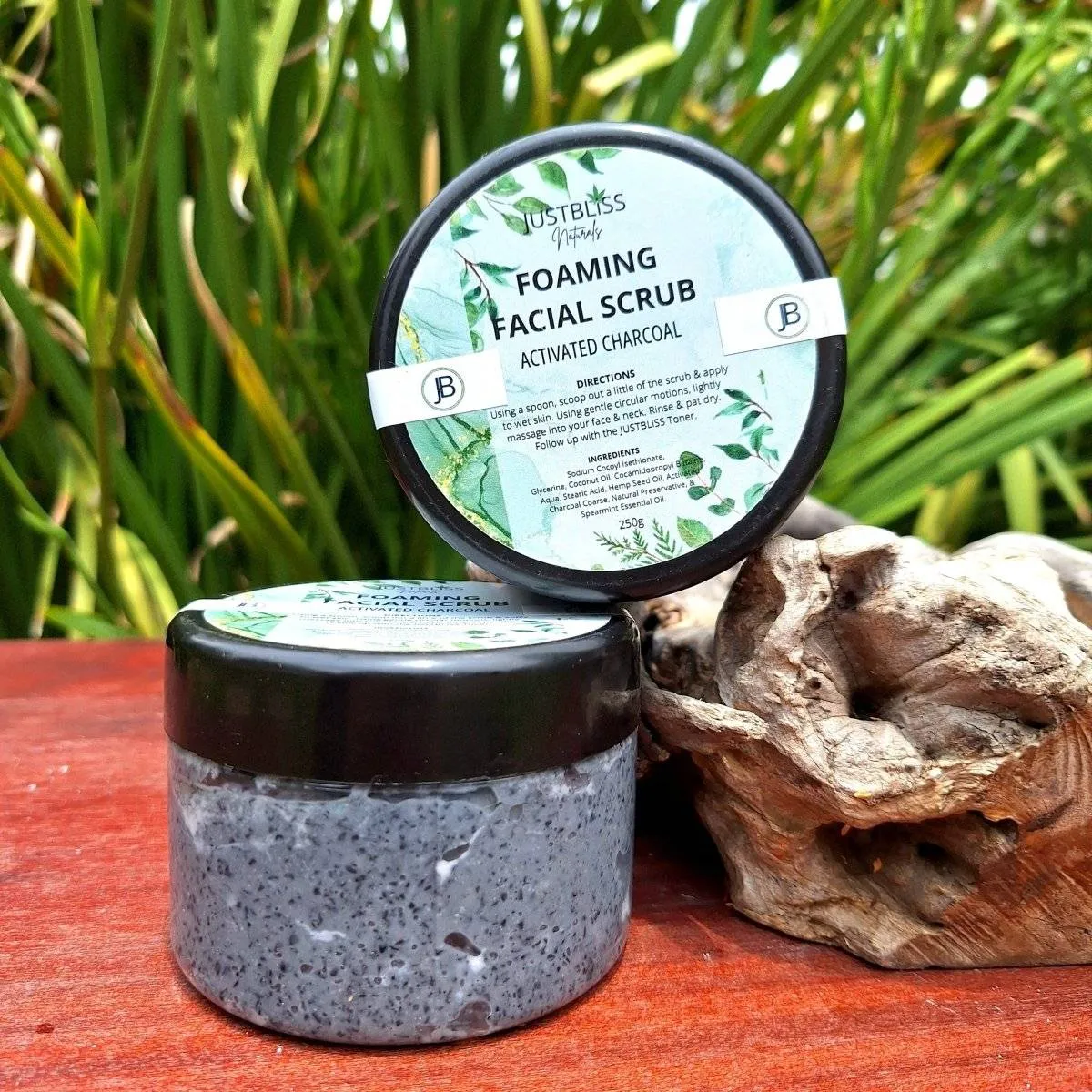 FACIAL SCRUB: Activated Charcoal. Detox (Face) (250g)