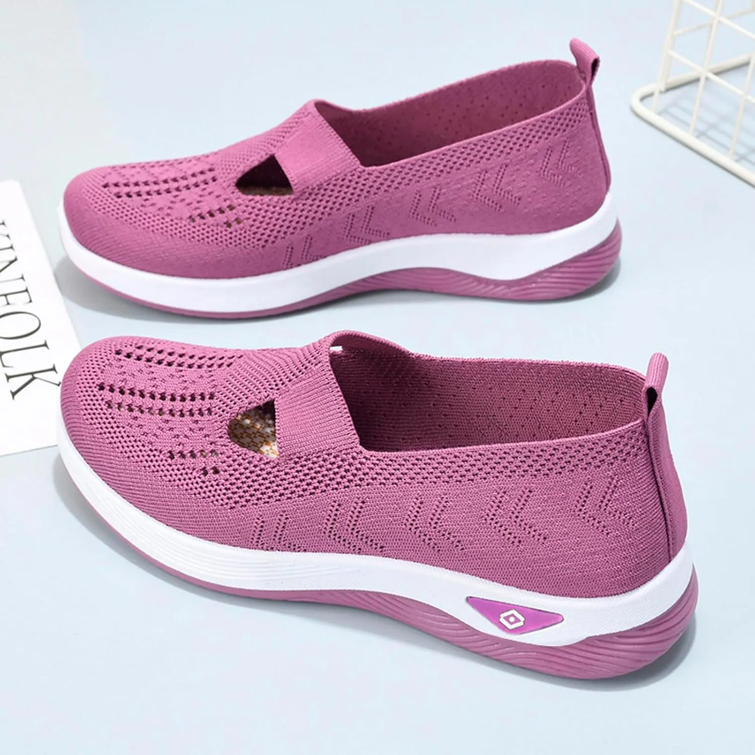 Fashion Summer Women Sports Shoes Flat Bottom Non Slip Mesh Hollow Upper Breathable Soft Slip On Casual Style Shoes for Men Wide