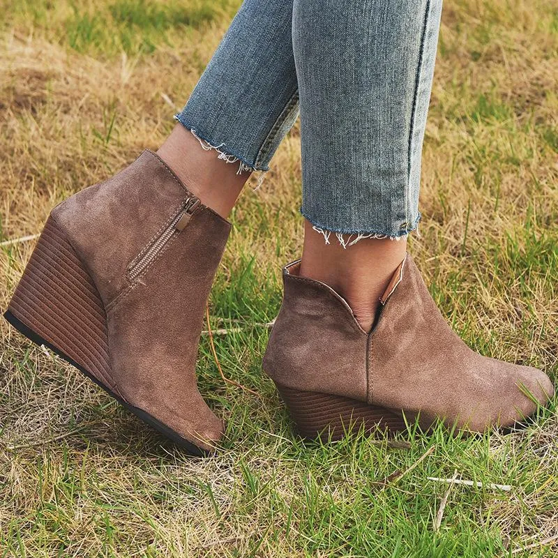 Fashion wedge boots side slit round toe ankle boots