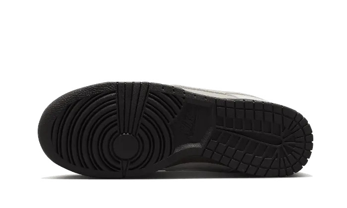 Dunk Low Ironstone narrow - toe - box shoes