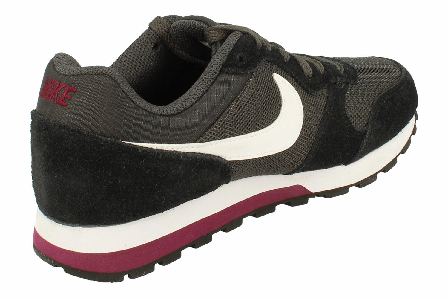 Nike Womens Md Runner 2 Trainers 749869 012 Hot weather relief Retro Style