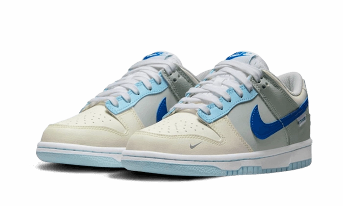 Slip On Construction Hybrid style Nike Dunk Low Ivory Hyper Royal