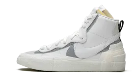 casual running shoe usage Blazer Mid Sacai White Grey