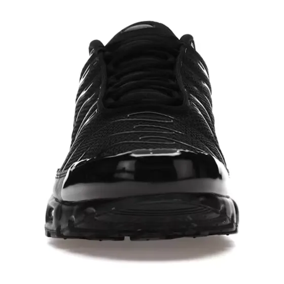 Nike Air Max Plus Triple Black tapered shoes