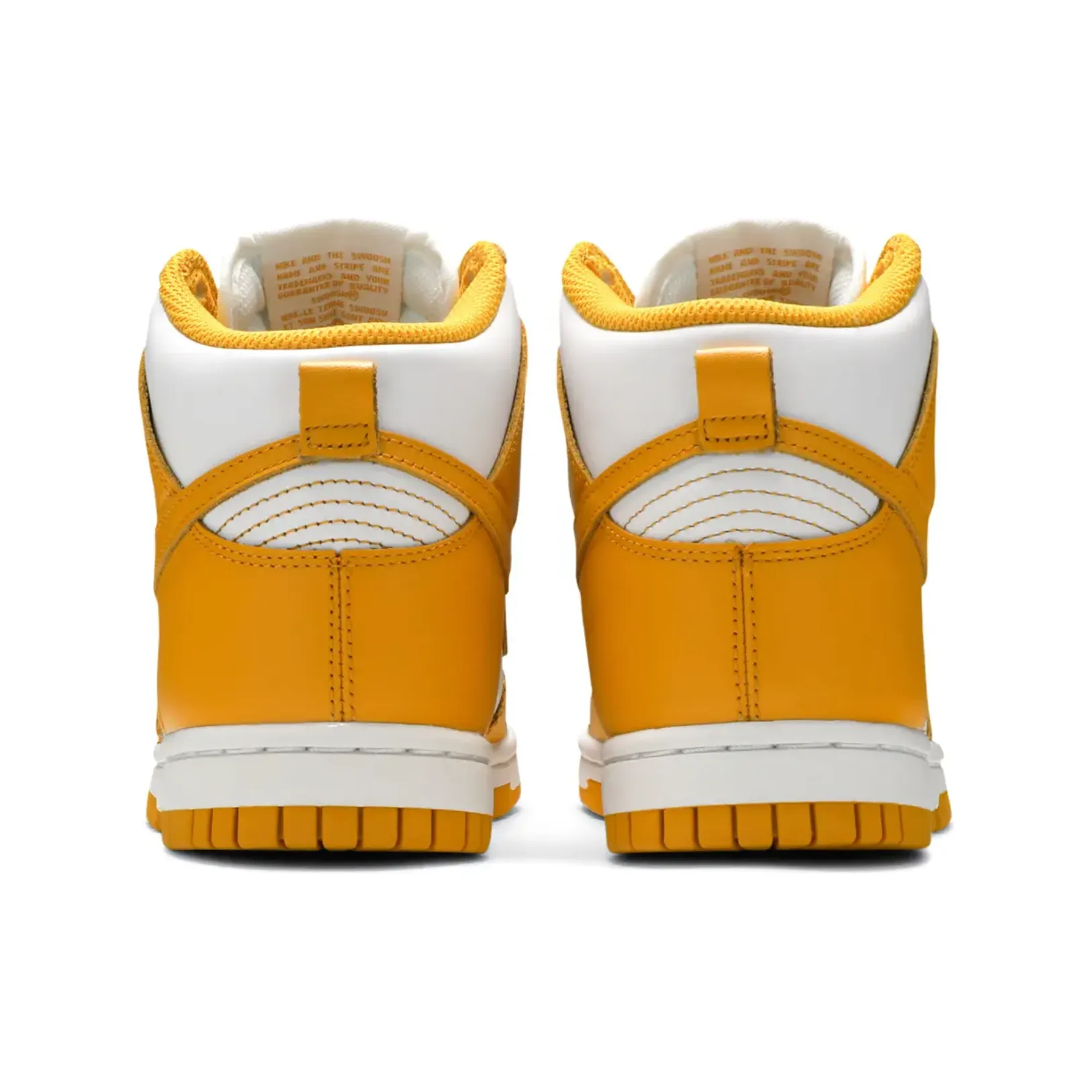 Traction Fit running shoes with memory foam Nike Dunk High Dark Sulfur (W)