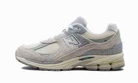 New Balance 2002R Linen Heel Comfort Work Day Fit