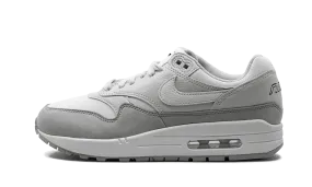 Air Max 1 '87 LX Light Smoke Grey treadmill running shoe space