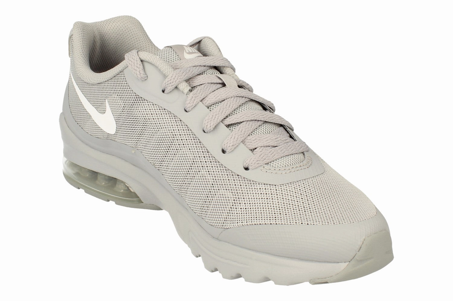 Nike Air Max Invigor Mens 749680  005 Energy Boost Travel Essentials