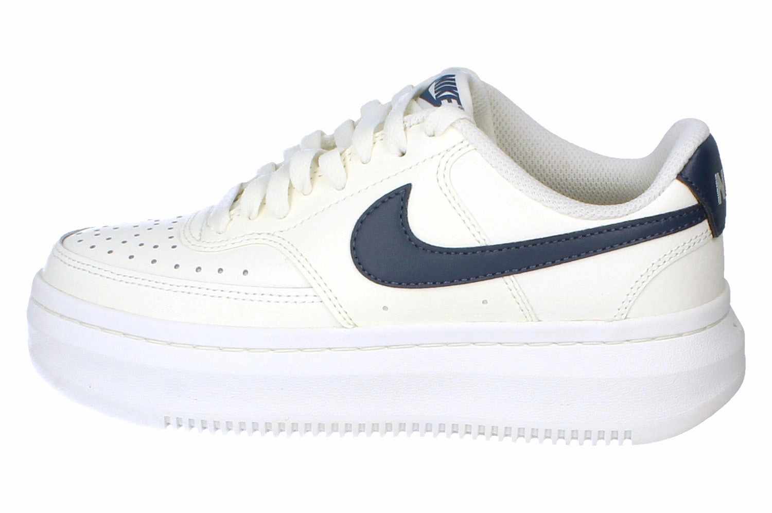 running sunglasses Nike Court Vision Alta LTR Womens Trainers DM0113 102