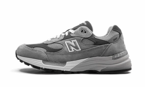 Shock   Dispersion New Balance 992 Grey