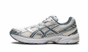 Gel-1130 Cream running in a composite bridge area shoes