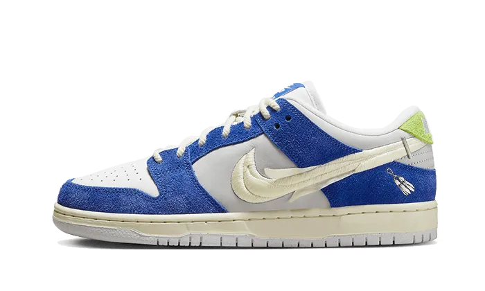 SB Dunk Low Pro QS Fly Streetwear store - brand running gear Energy Boost